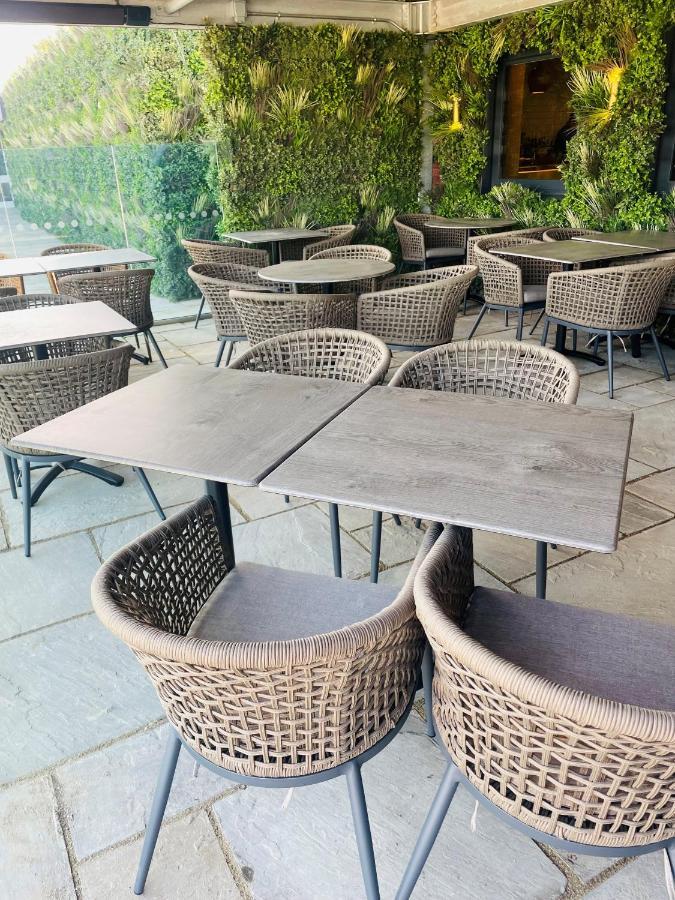 Boston West Hotel Εξωτερικό φωτογραφία