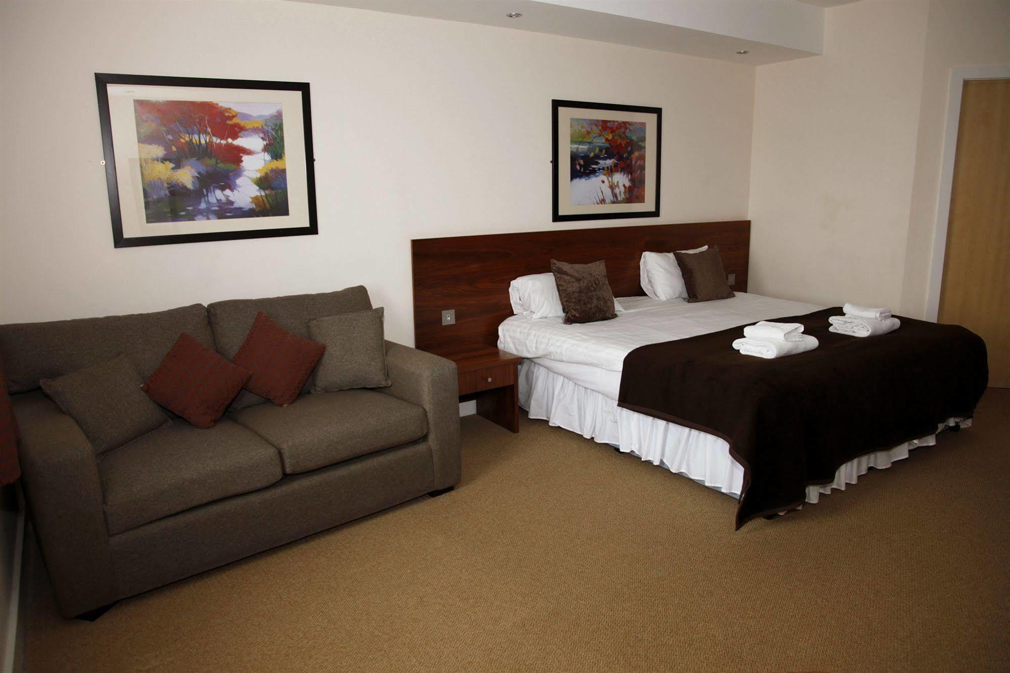 Boston West Hotel Εξωτερικό φωτογραφία