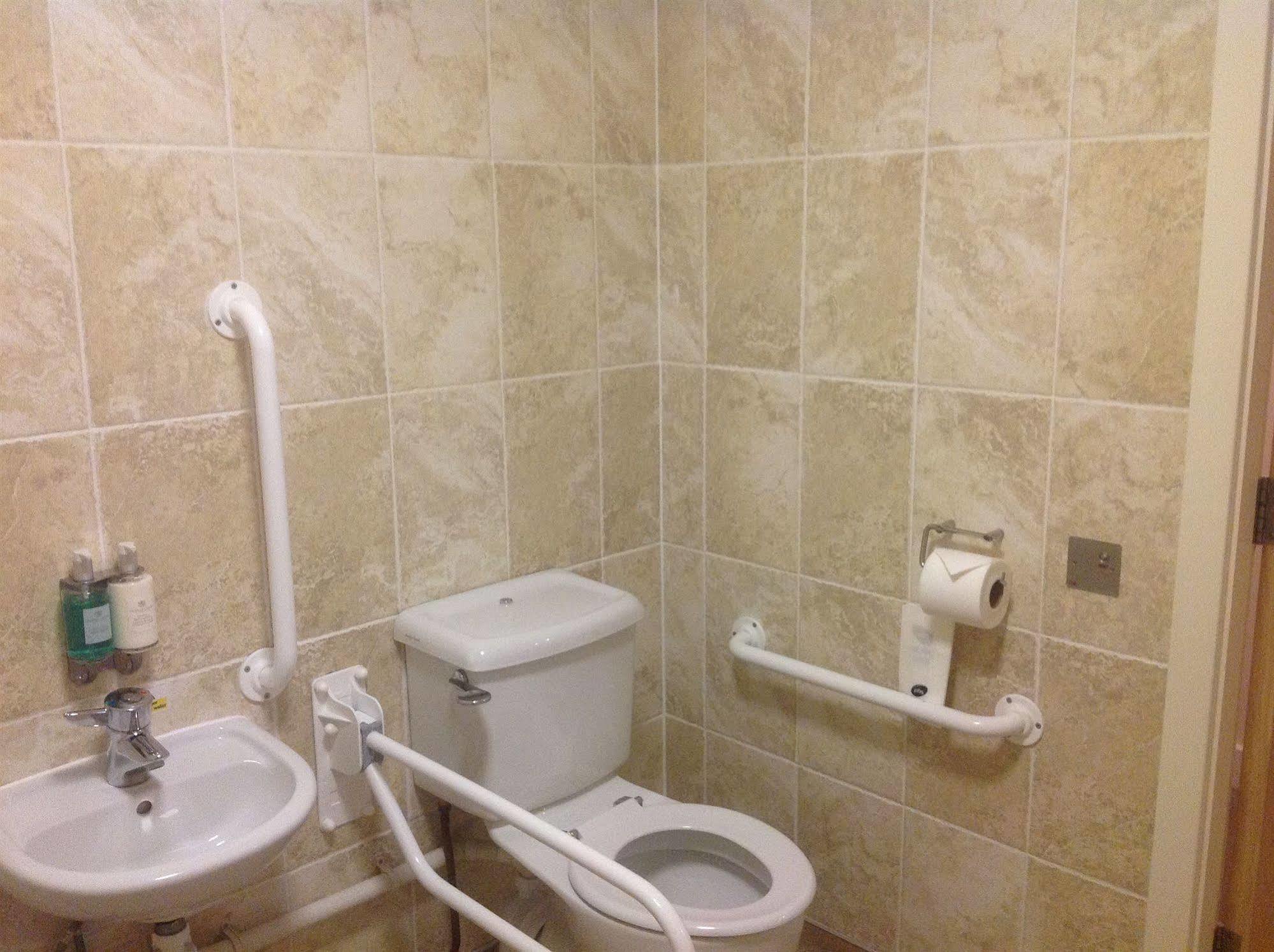 Boston West Hotel Εξωτερικό φωτογραφία
